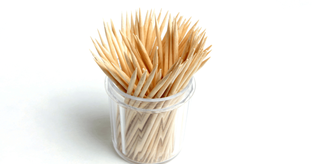 Toothpicks for cleaning mouse feet
