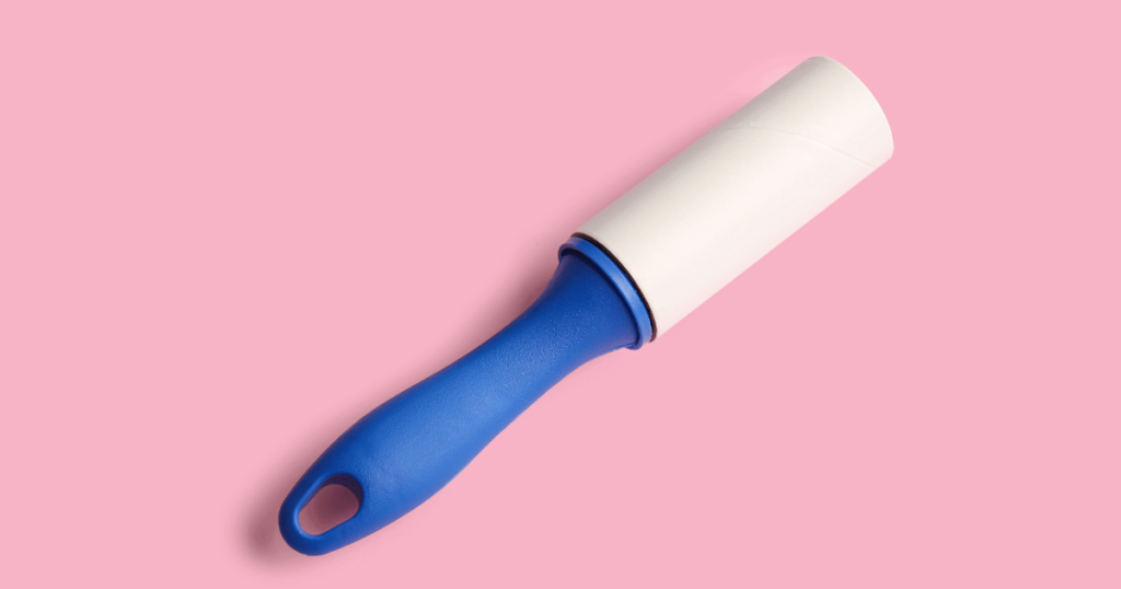 Lint roller for mousepad cleaning