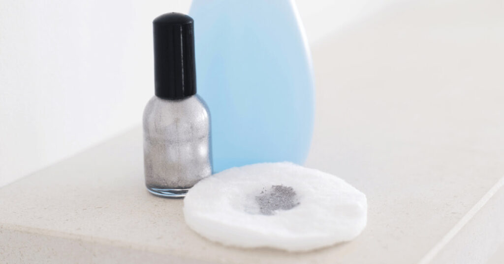 Removing thermal paste using nail polish remover